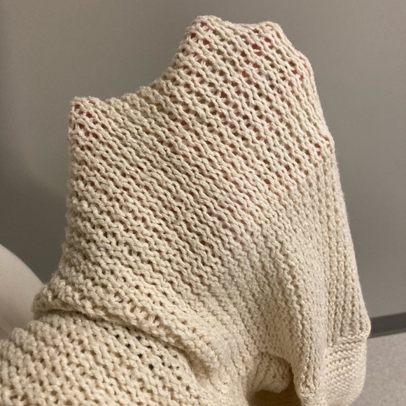 Cream Coloured Tunic Sweater w Lace up detail - Maurice's Size M - oversize - Picture 6 of 7